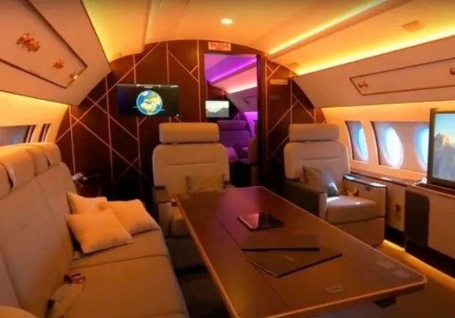    Интерьер бизнесджета Aurus Business Jet (ABJ.) © Кадр из видео