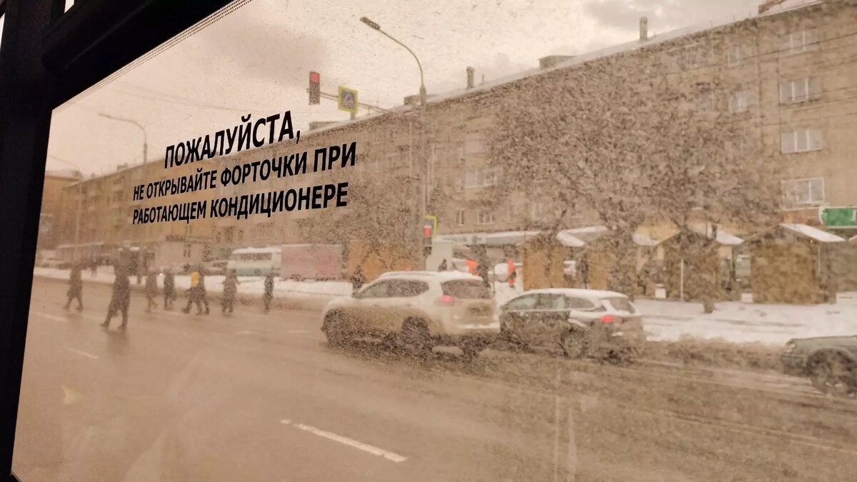     В городе ХМАО пассажирам общественного транспорта решили сделать подарок. Проезд в автобусе будет бесплатным.