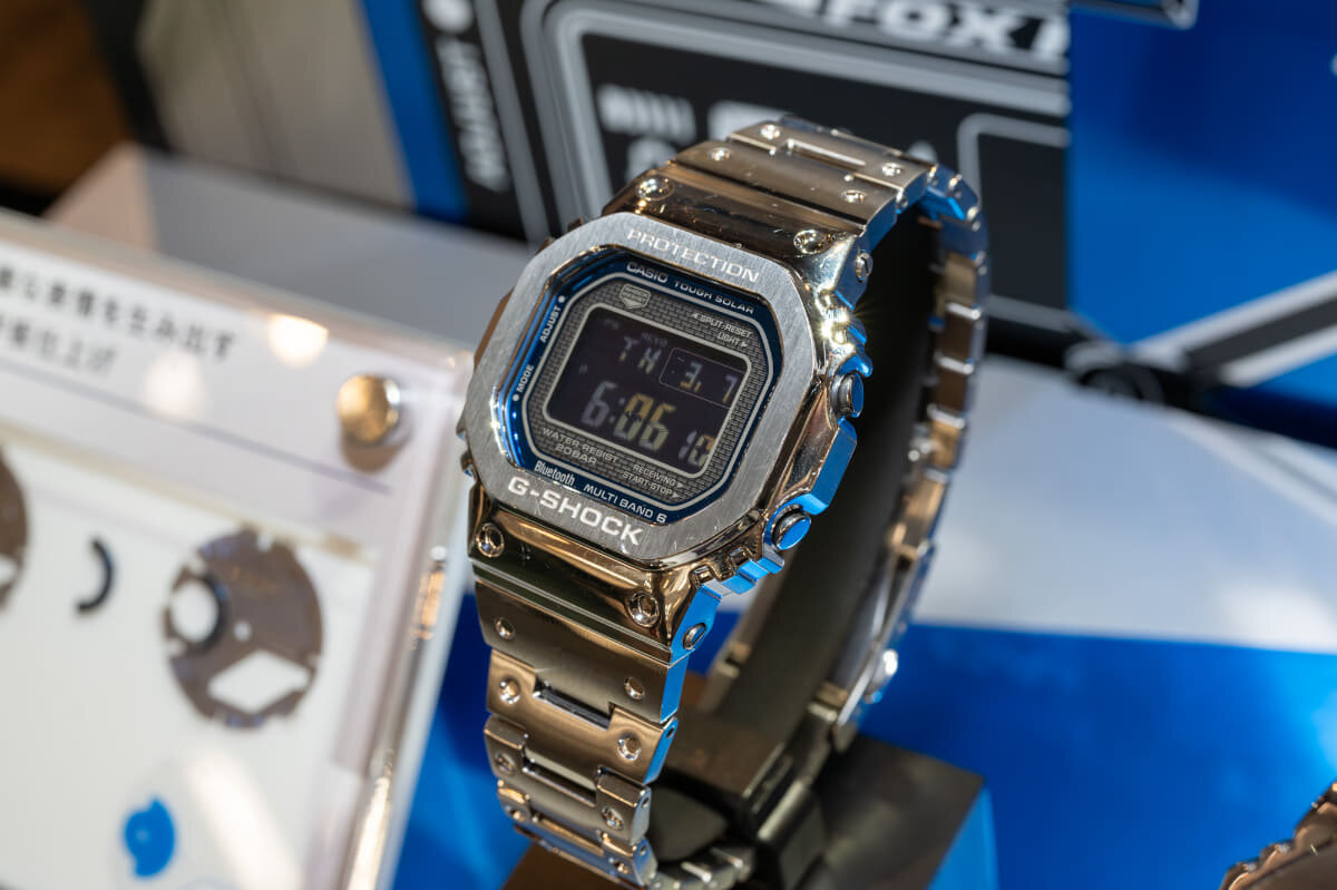 Casio представляет: синий циферблат и металлический блеск в новых ...
