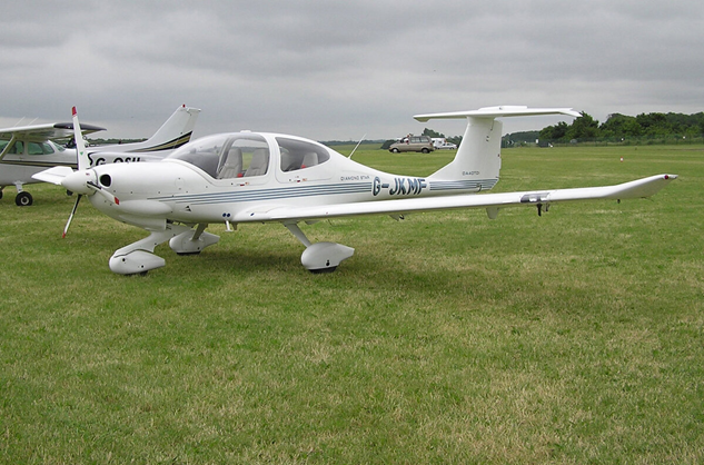 Самолет Diamond DA40
