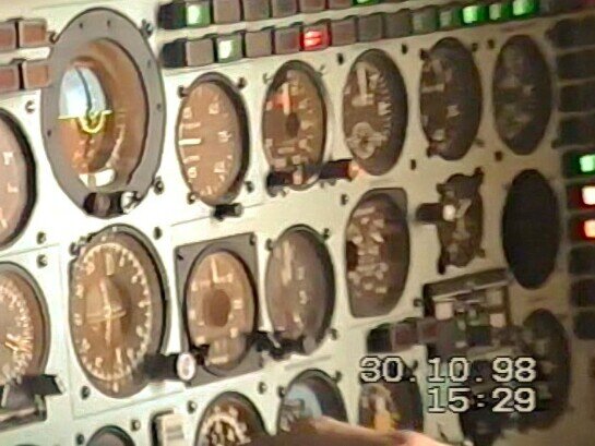 Часть пульта инструктора тренажера Ту-134 в Академии ГА