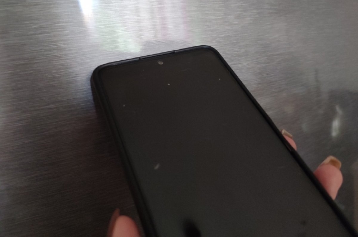    Житель Ноябрьска перевел на «безопасные счета» 260 тысяч рублей