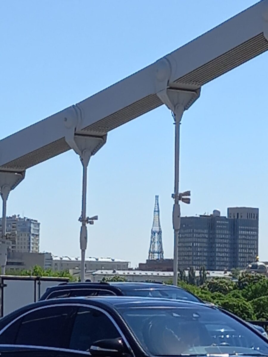 Вид с моста. Фото автора.