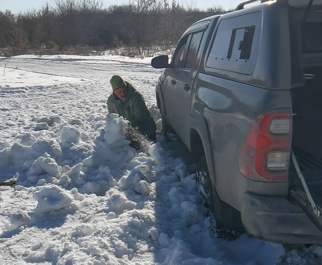 Суперсила лопатки 😁💪 усиленная непереводимой игрой слов с использованием местных идиоматических выражений 