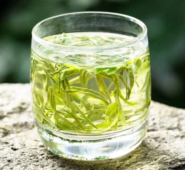 Зеленый чай (пиньинь - Lǜchá 绿茶). Источник: 860029.com