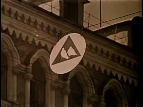 Дорожный знак "Осторожно, голуби!". Из открытых источников в интернете.