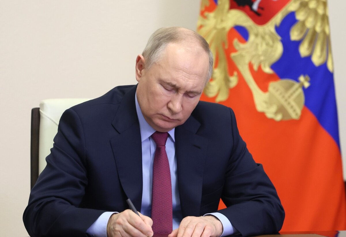 В. Путин: фото пресс-служба Кремля