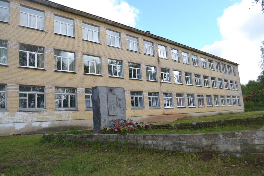 Бурашевская школа