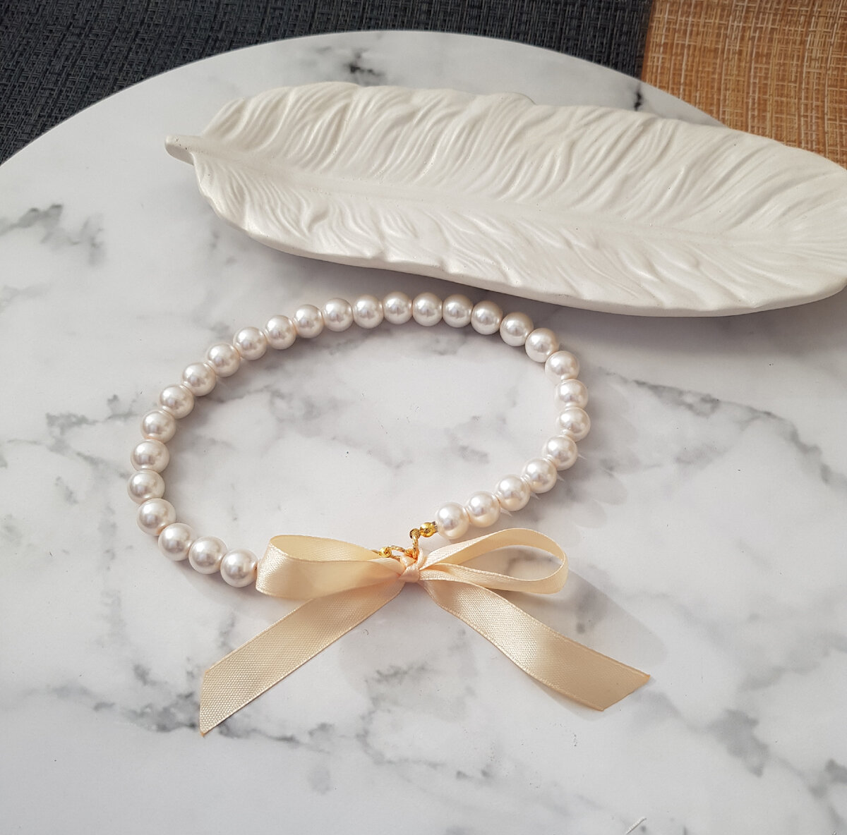 Чокер с атласной лентой, собранный по моему мастер-классу.