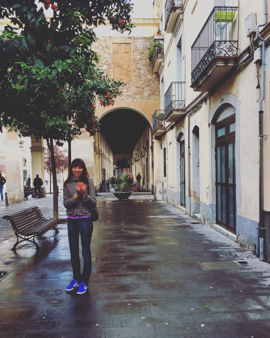 На вкус они, правда, кислые очень.