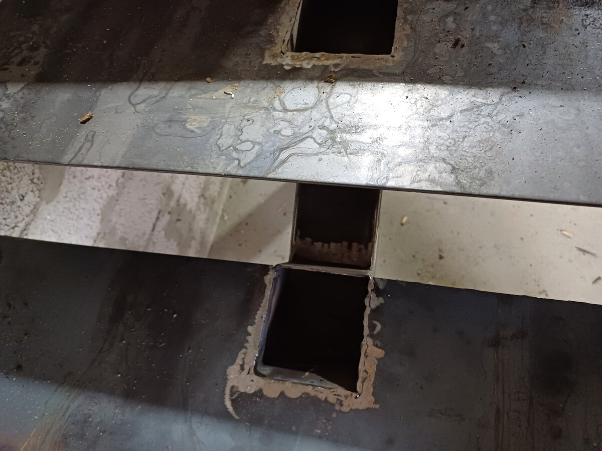 Вид сверху - не видимая часть т.к. далее поверх будет закреплена деревянная ступень