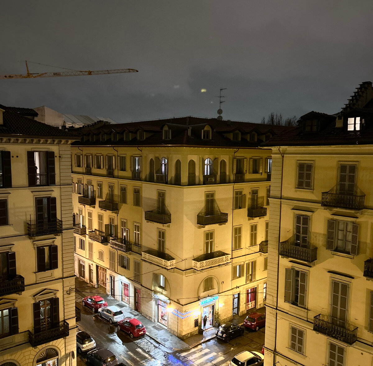 Вид с балкона Turin Palace