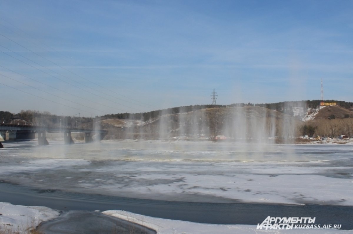   Ледовзрывные работы прошли на реке Обь