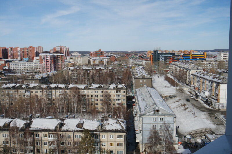 поверьте, я могу видеть красоту и в серых панельках и в нахальных человейниках, но...