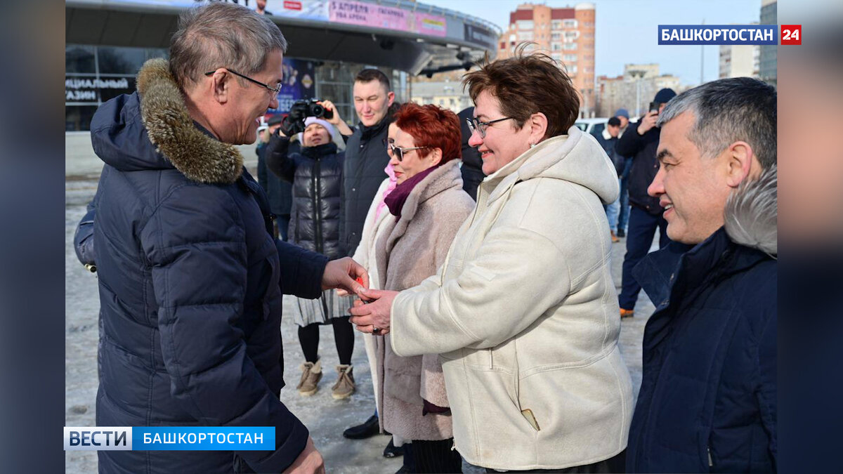    Радий Хабиров передал медучреждениям Башкирии новые легковые автомобили