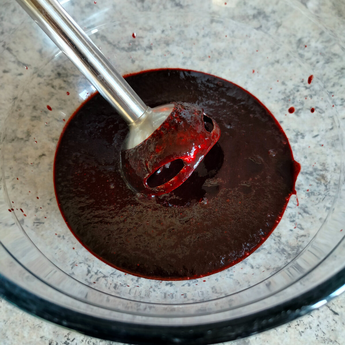 Готовое черничное пюре