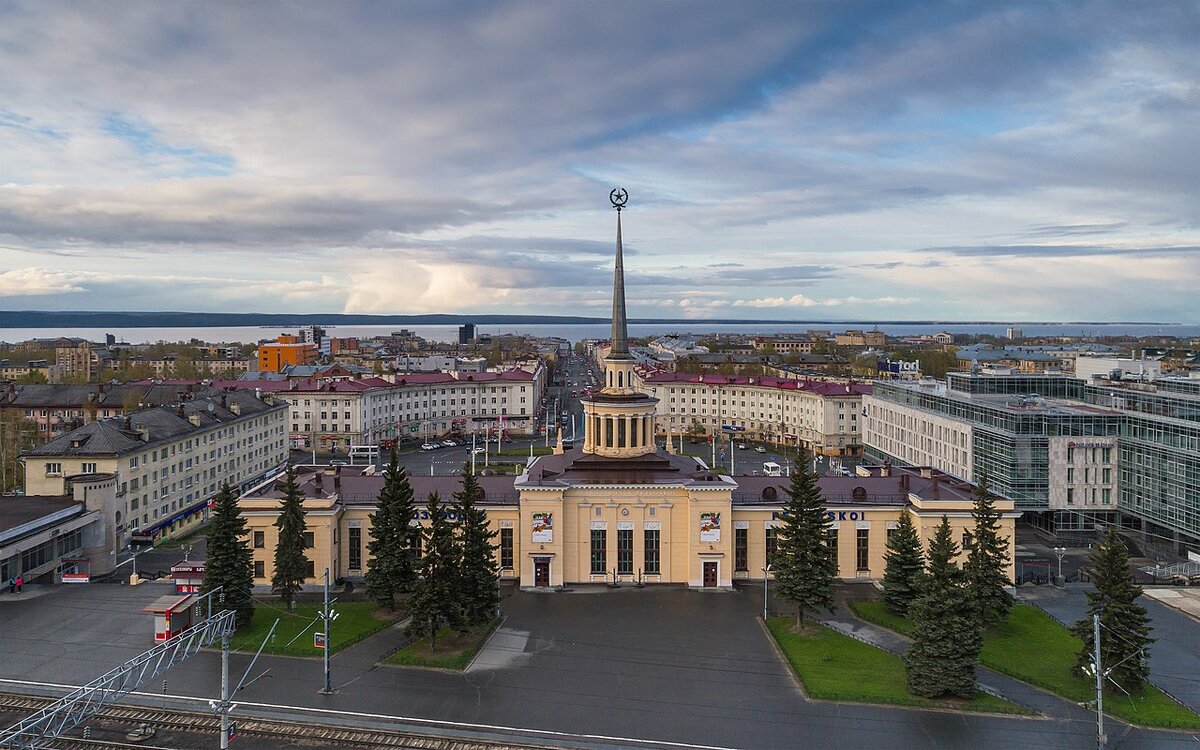 Сегодня в рубрике «Наши регионы» — Карелия Республика Карелия была образована в 1920 году, а современные название и статус получила в 1991.