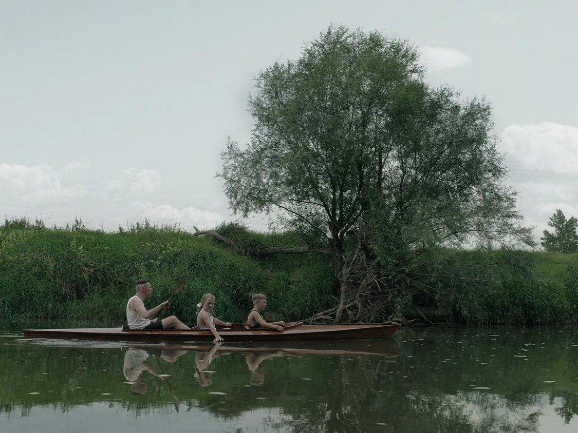 Кадр из фильма «Зона интересов», 2023 год, режиссер Джонатан Глейзер