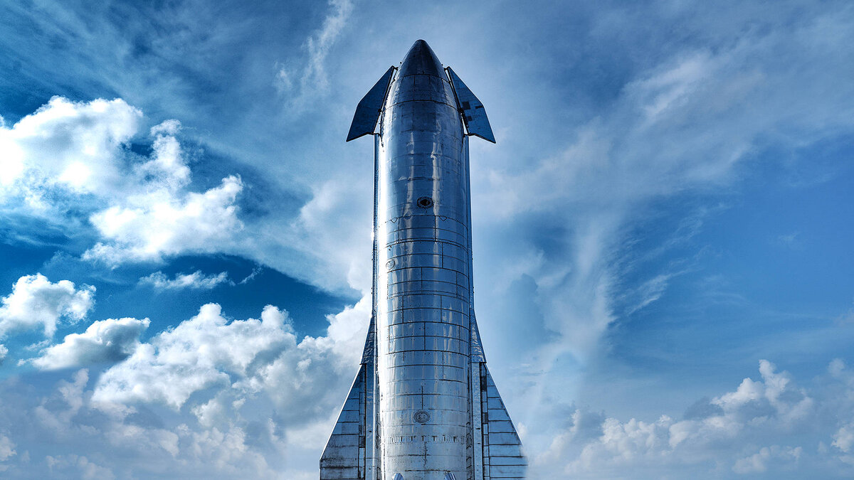Starship  — многоразовый космический корабль, предназначенный для доставки грузов и людей на орбиту, а также для межпланетных полётов на Луну и Марс. Самая большая по массе и размерам и самая мощная ракета-носитель в истории