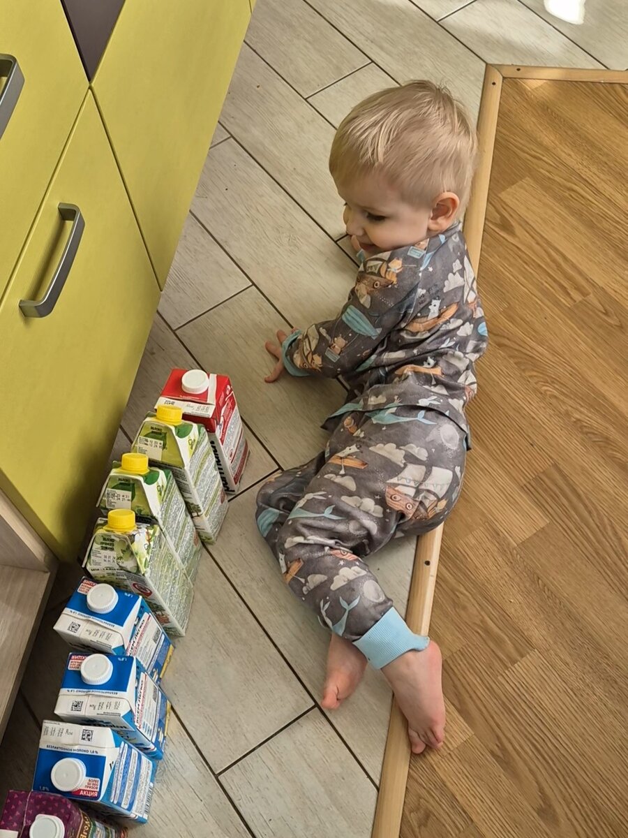 Гришка прилёг в порыве чувств