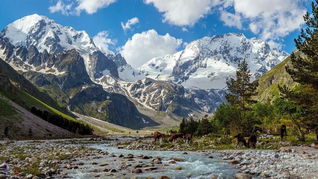 Горные пейзажи Северного Кавказа