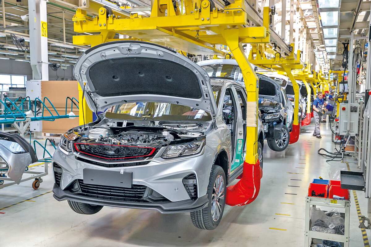 Конвейер по сборке автомобилей Geely