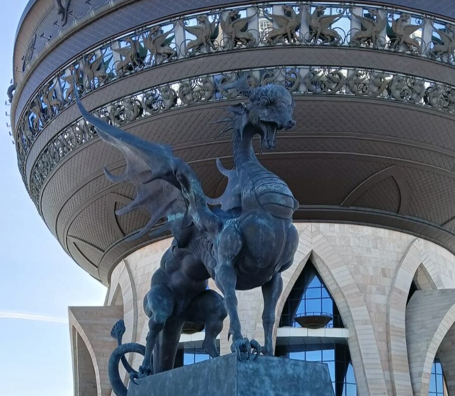 Зилант у "Казана" в г.Казани