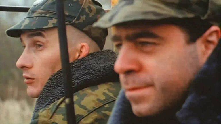 Сауэр видишь? -Нет! -А он есть!