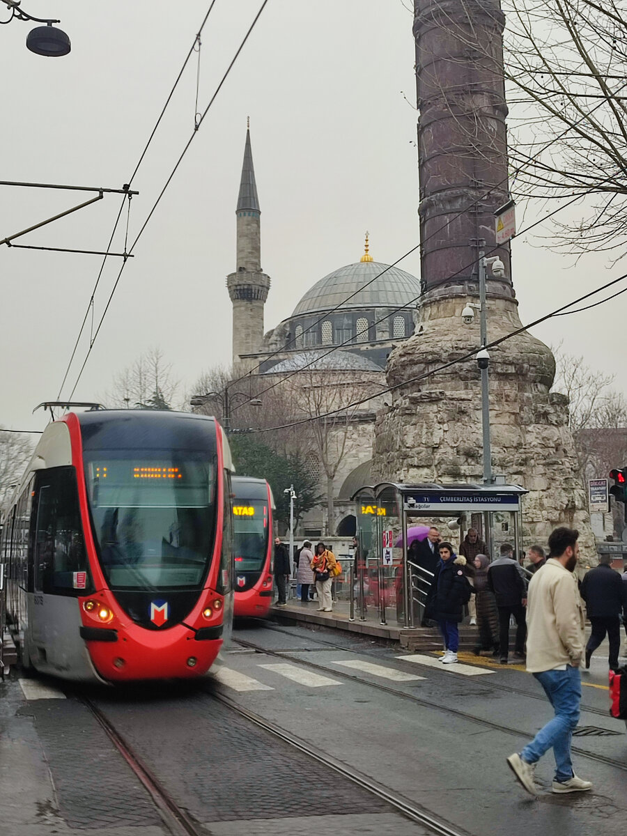 В Стамбуле в марте дождливо