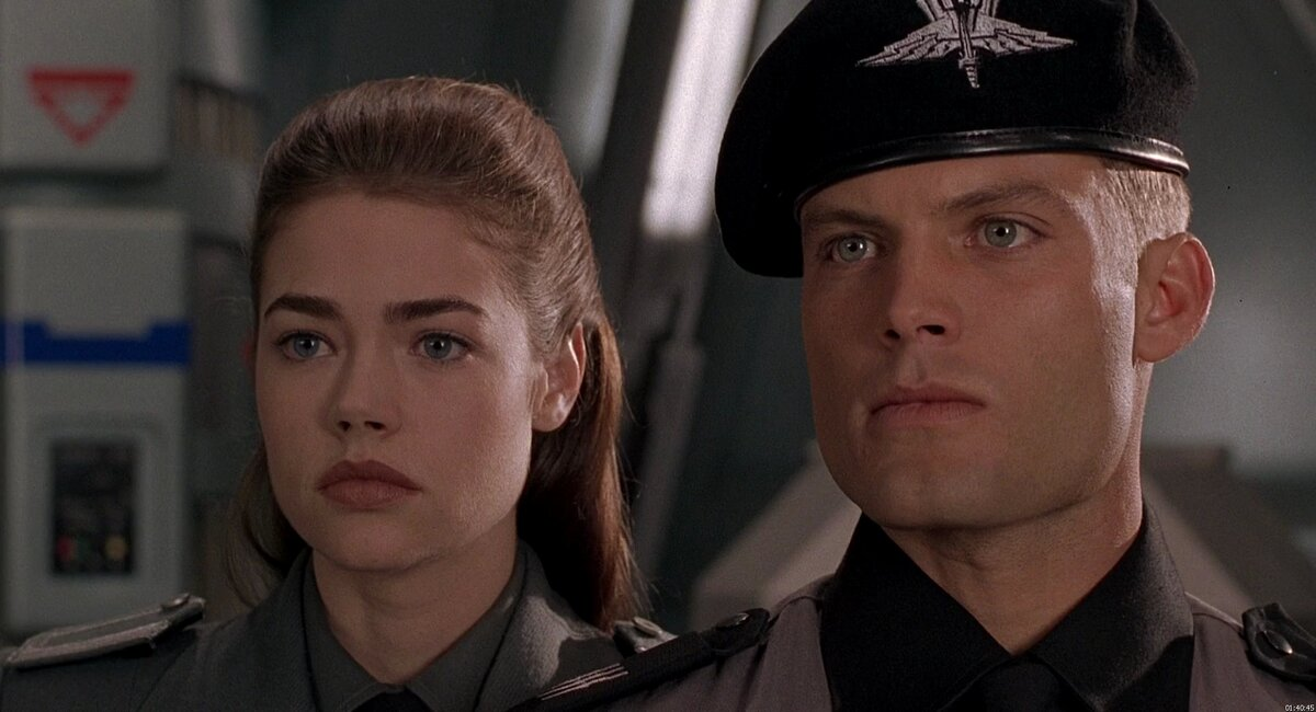 Дениз Ричардс и Каспер Ван Дин