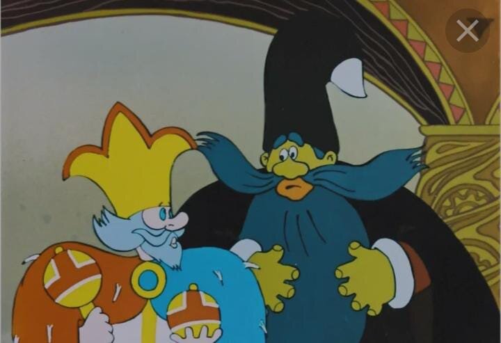 Патрет семьи. Муж в короне, как положено сатрапу и деспоту. Это я новым членам курятника  рассказываю.  Свои всё в курсе. 