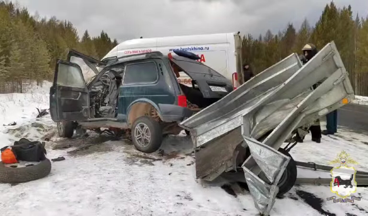 Автомобиль Нива после ДТП