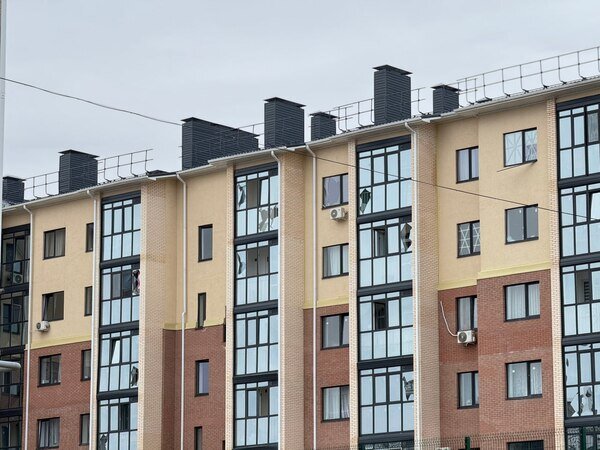    Последствия обстрела в Белгороде: разбитые окна, трое пострадавших и погибшая от взрыва