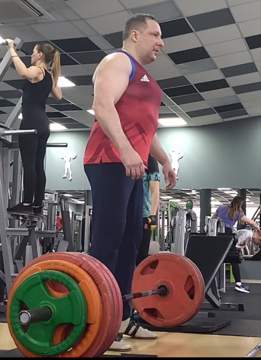 Становая тяга - выполнять или нет? Попробуем разобраться. 