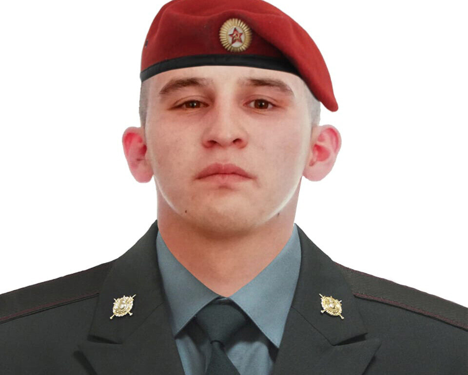 Ефрейтор Егор Иванов служил стрелком штурмового отделения отряда специального назначения. Фото: из личного архива Ивановых