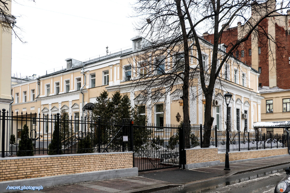 Особняк (доходный дом) Николая Стахеева в Малом Харитоньевском переулке