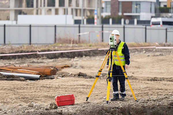 © Администрация города Сочи / sochi.ru (В 2024 г. стартовали подготовительные мероприятия на площадке в рамках проекта по строительству обхода Адлера)