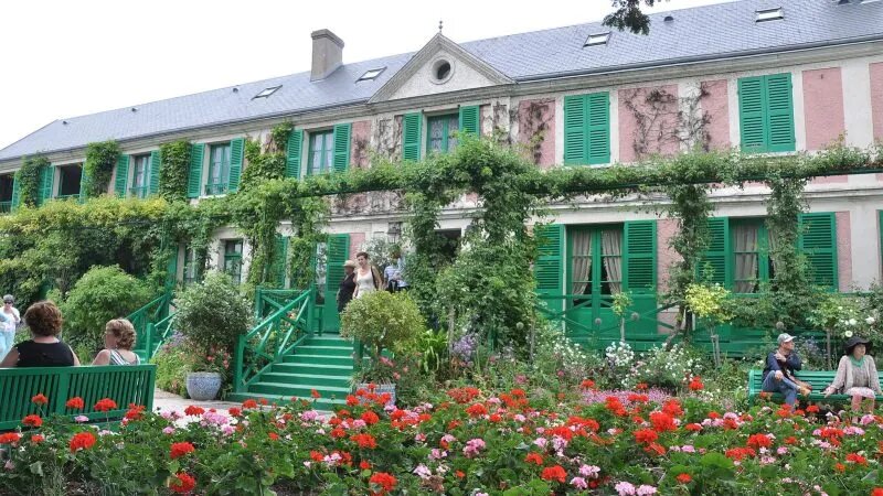 Дом Клода Моне в Живерни, Франция. (Philippe Alès via Wikimedia Commons)