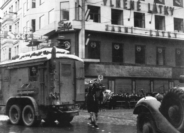     Колонна немецких войск в Чехословакии, 1939 год / Public domain