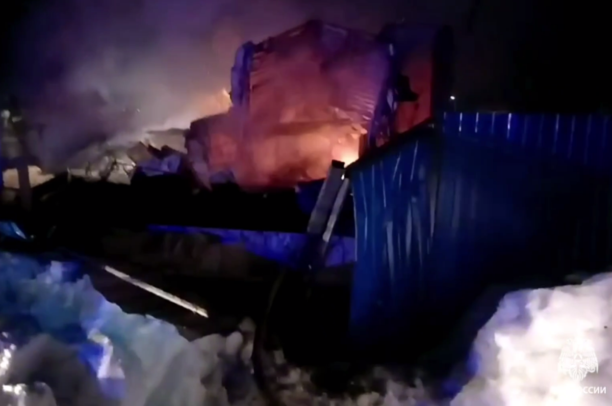    Дом, где жила многодетная семья, сгорел в Елабуге, есть жертвы