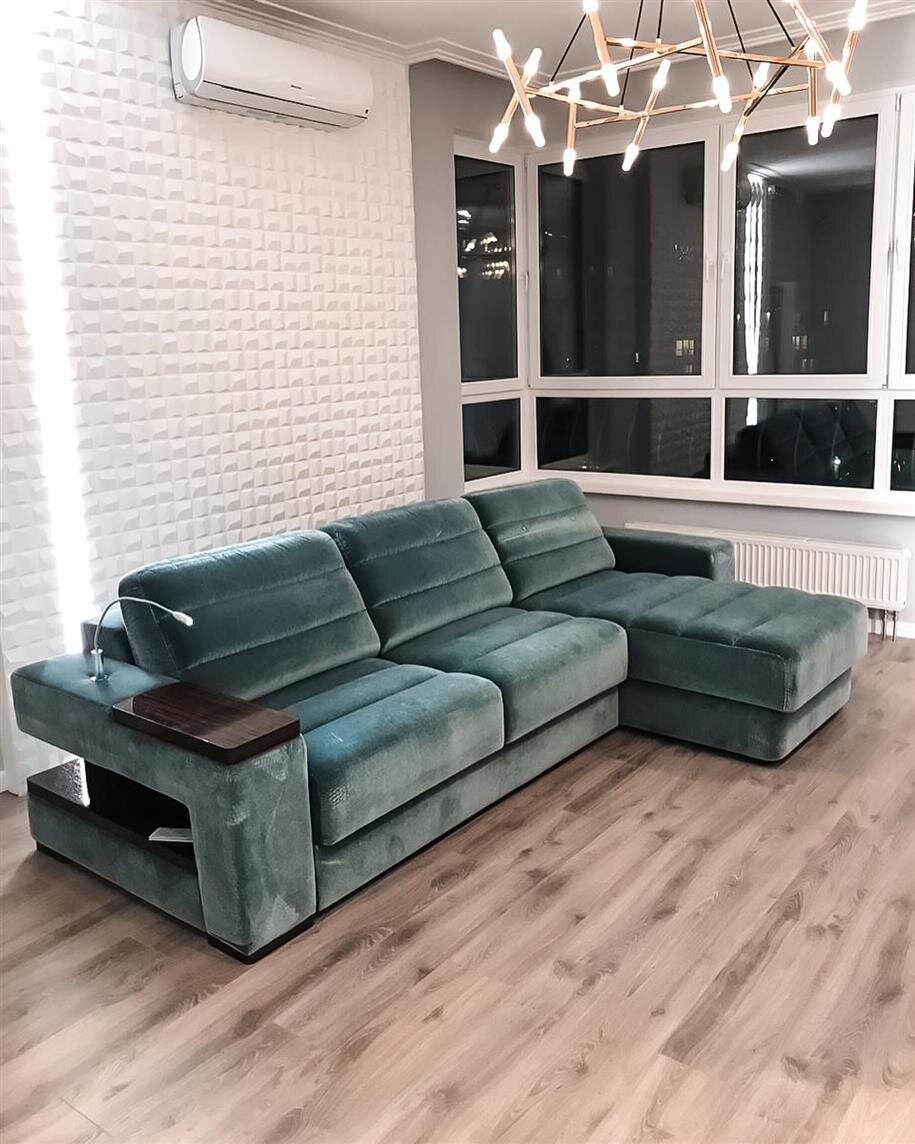 Диван производства немецкой фабрики Rohleder, Q2 с обивкой из велюра