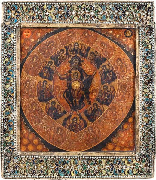  СВЯТАЯ ТРОИЦА (ОТЕЧЕСТВО), С СИЛАМИ НЕБЕСНЫМИ. Первая четверть XVIII века
Север. Оклад: конец XIX века. Дерево, темпера; металл, эмаль по скани. 31,3 × 27,5 см. Собрание Музея имени Андрея Рублева 