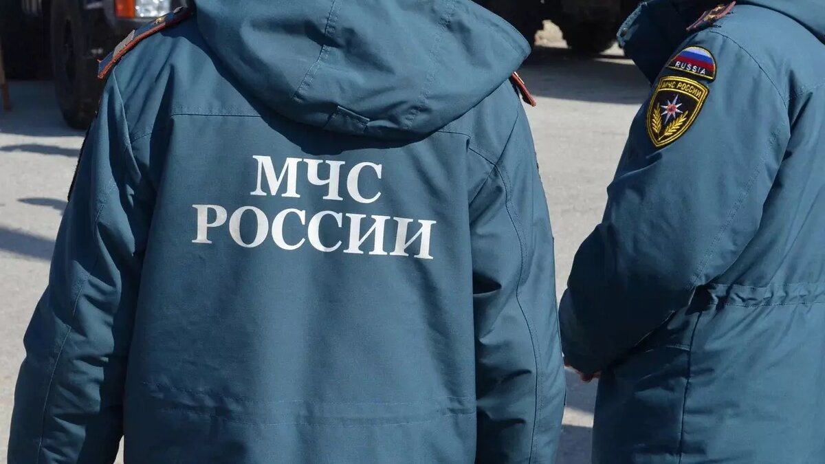     В Татарстане сотрудники МЧС начали работать усиленнее из-за проведения выборов президента России. Такие меры приняты на три предстоящих дня — до 17 марта. Об этом сообщили в пресс-службе ведомства.