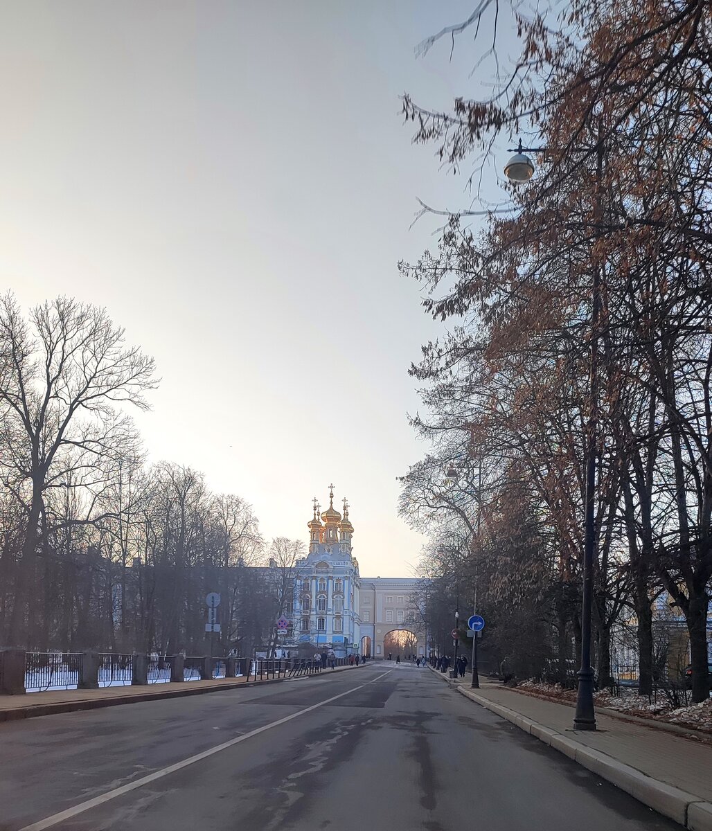 Церковь Екатерининского дворца.