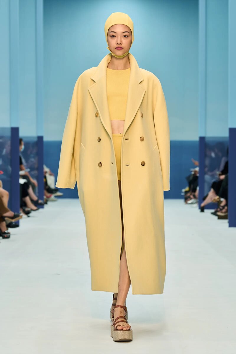 Max Mara spring 2023