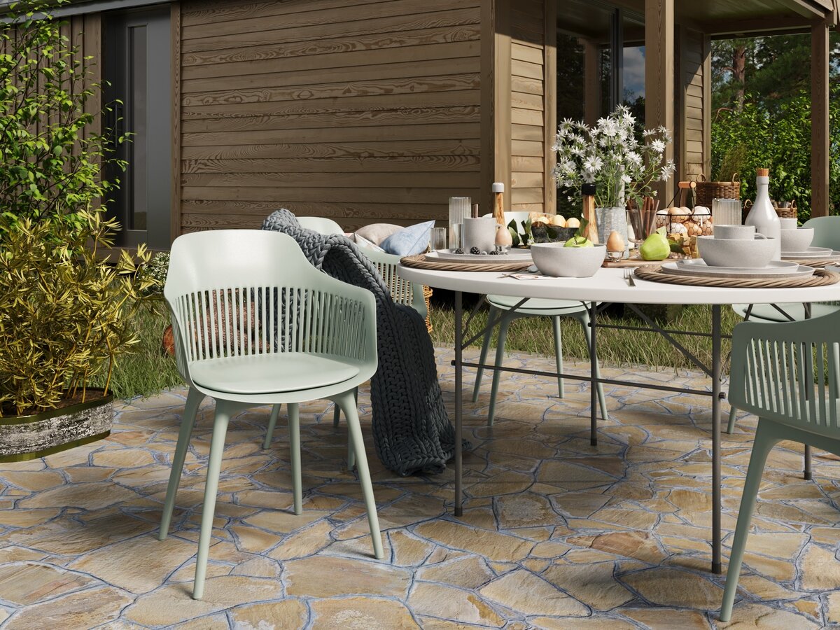 Стулья Crocus, складной стол Кейт круглый