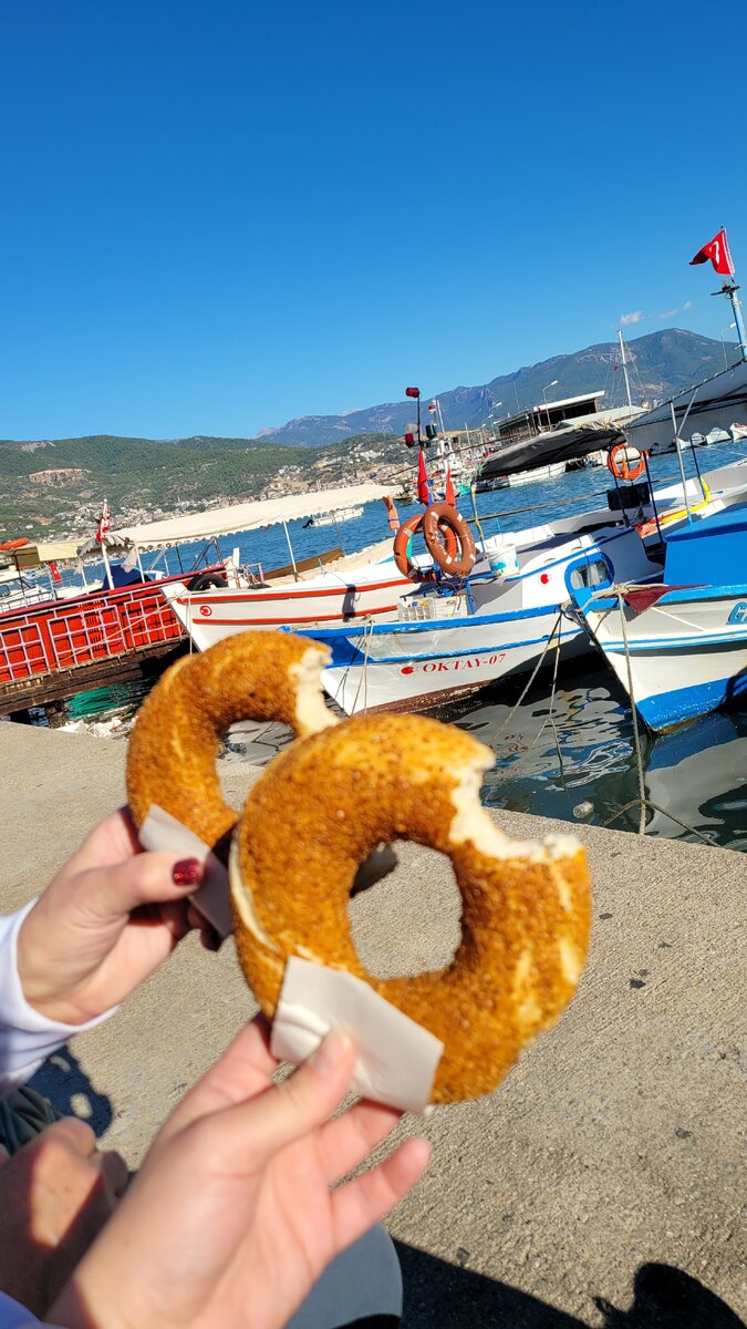 Симит. Турецкий бублик. Аланья. Личный архив.
