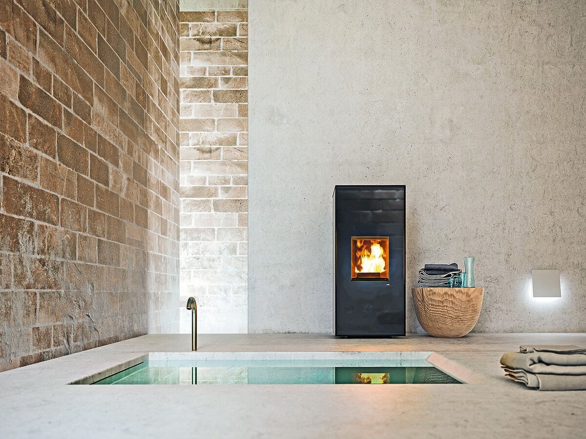 Пеллетная печь Tilda (MCZ, Италия)