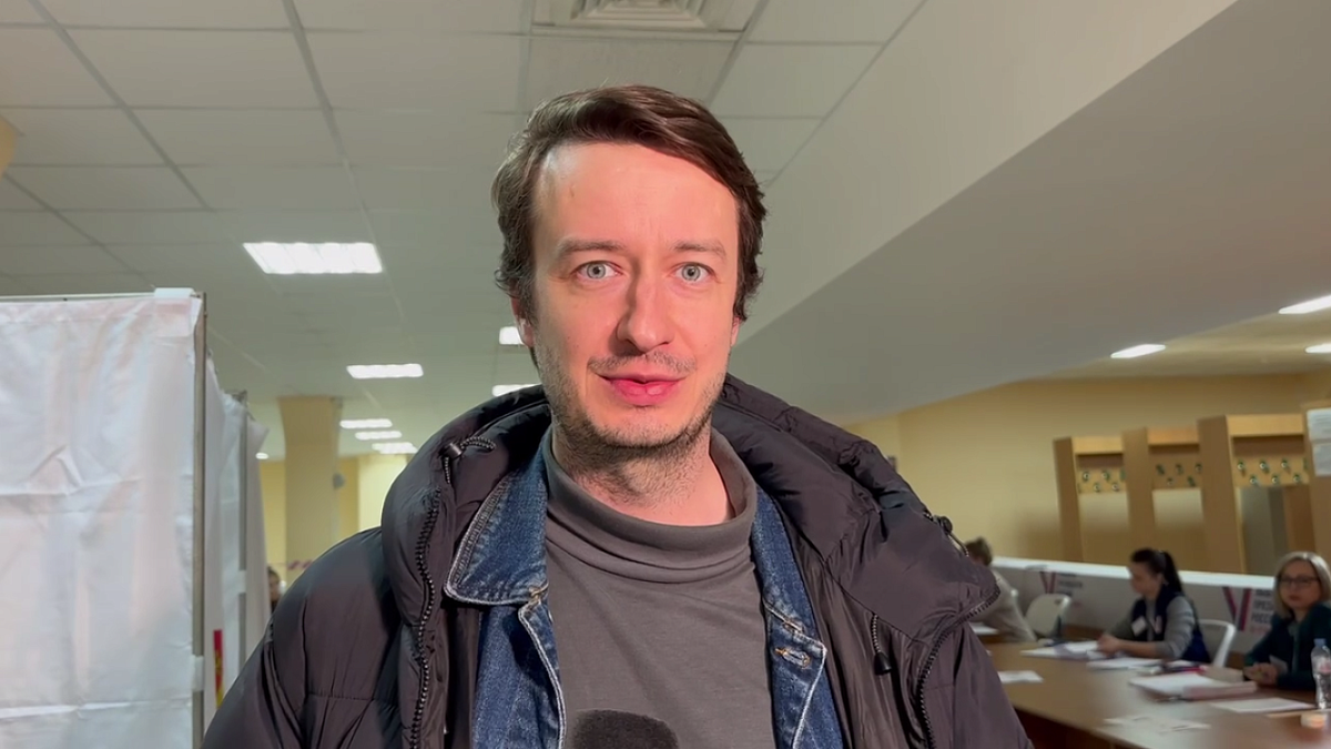    Режиссер Арсений Фогелев высказал мнение о выборах Фото: телеканал Краснодар