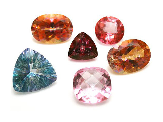 Different colors of topaz. Image via Michelle Jo/ Wikipedia (CC BY-SA 3.0).